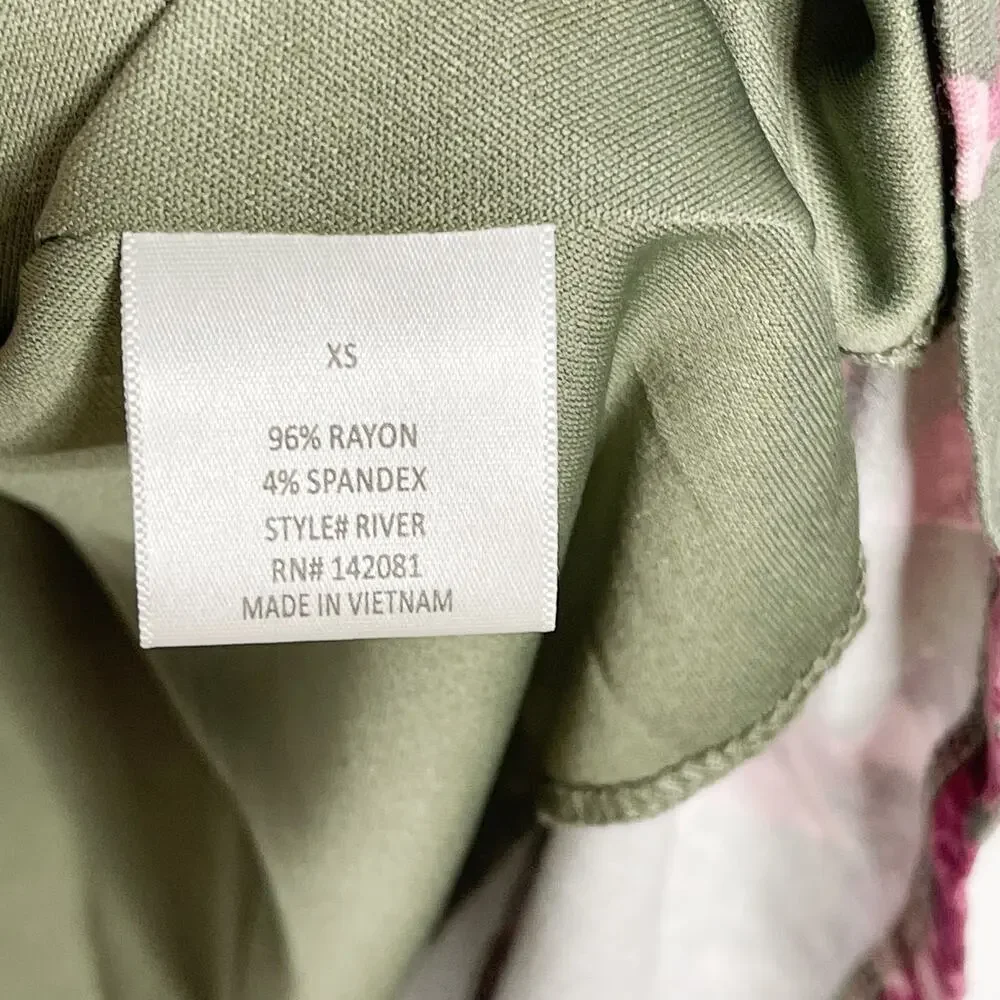 Francescas Alya XS Sage Green Pink Red Floral Keyhole Knit Dress Summer ALine